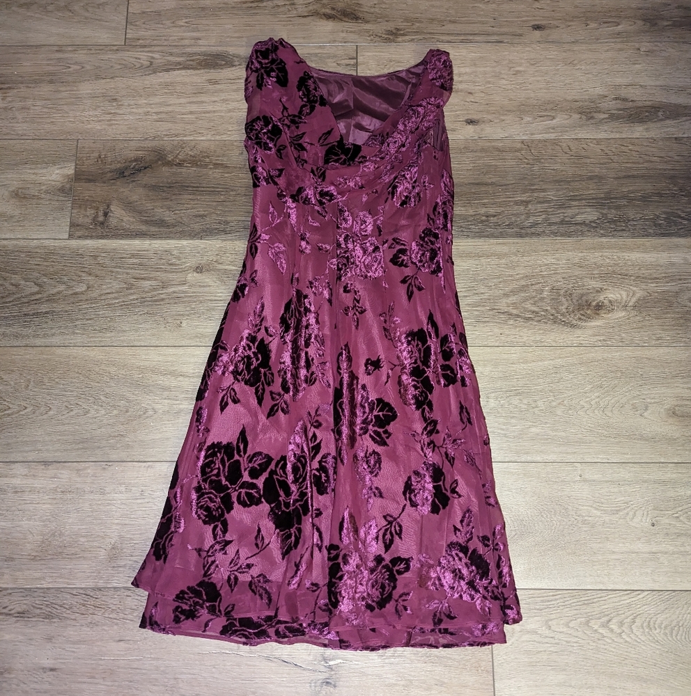 Vintage Evan Picone Purple Floral Midi Maroon Dress 90s